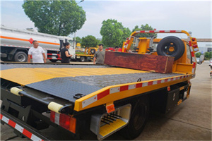 文圣区附近拖车电话号码服务